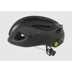 Casco Oakley ARO3